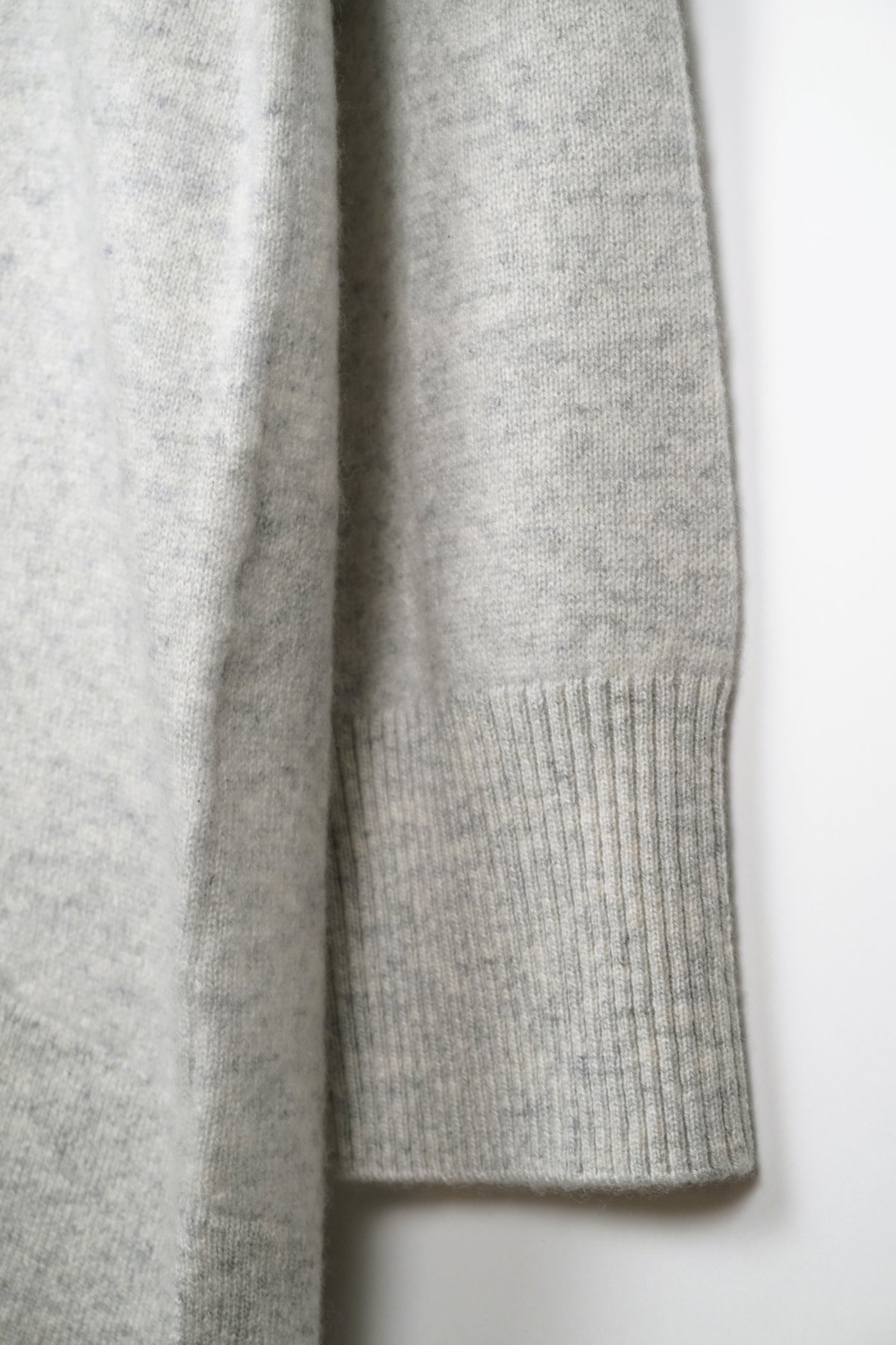 【PLATINUM mei-mei】25カシミヤ100％ソフトリブポロチュニックセーター