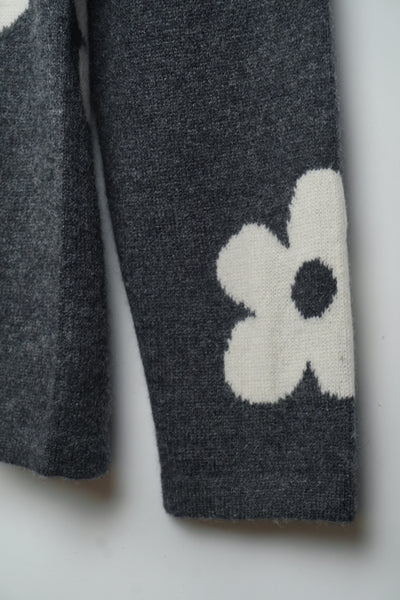 【mei-mei】カシミヤ100％フラワーアレンジクルーネックセーター