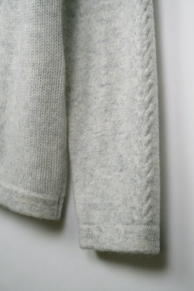 【PLATINUM mei-mei】カシミヤ100％襟スリットハイネックセーター