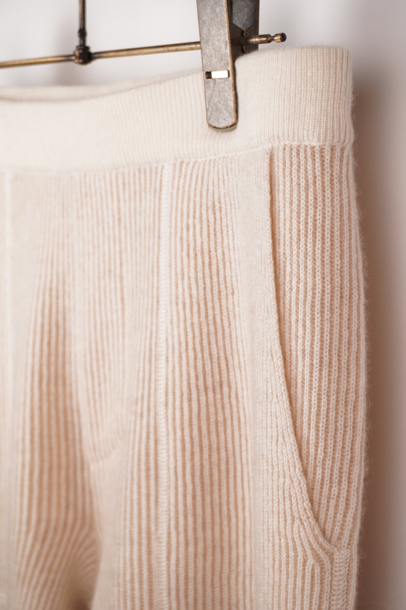 【GRABRE】25最高級カシミヤ100％2重双編みカジュアルパンツ