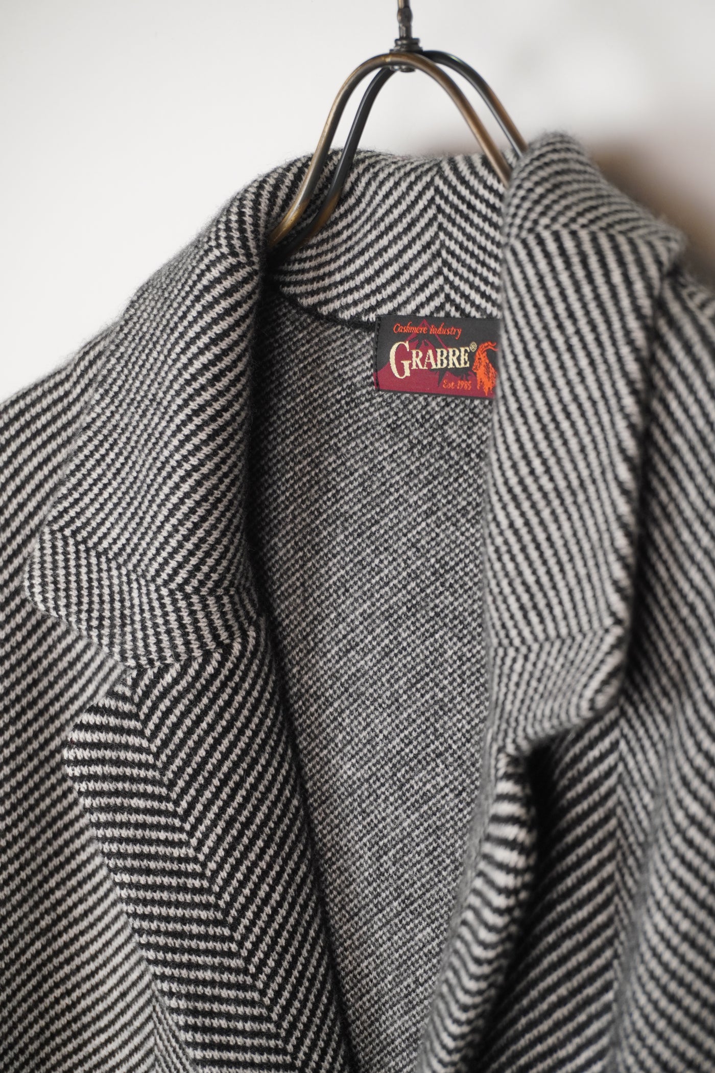 【GRABRE】25最高級カシミヤ100％ヘリンボーンカーディガン
