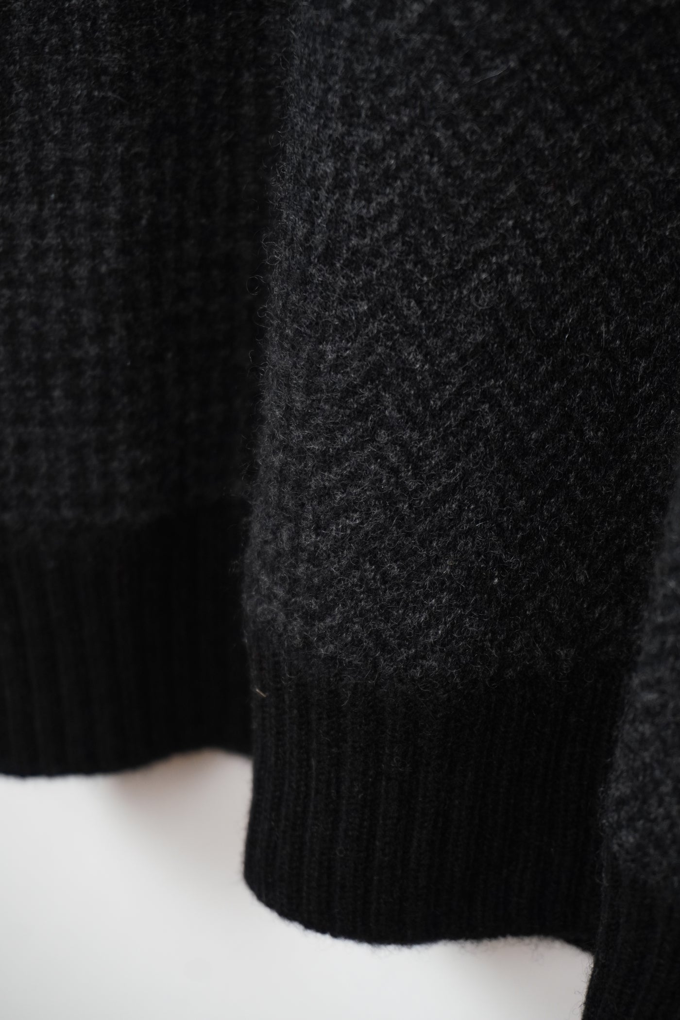 【GRABRE】25最高級カシミヤ100％ヘンリーネックパッチワークセーター